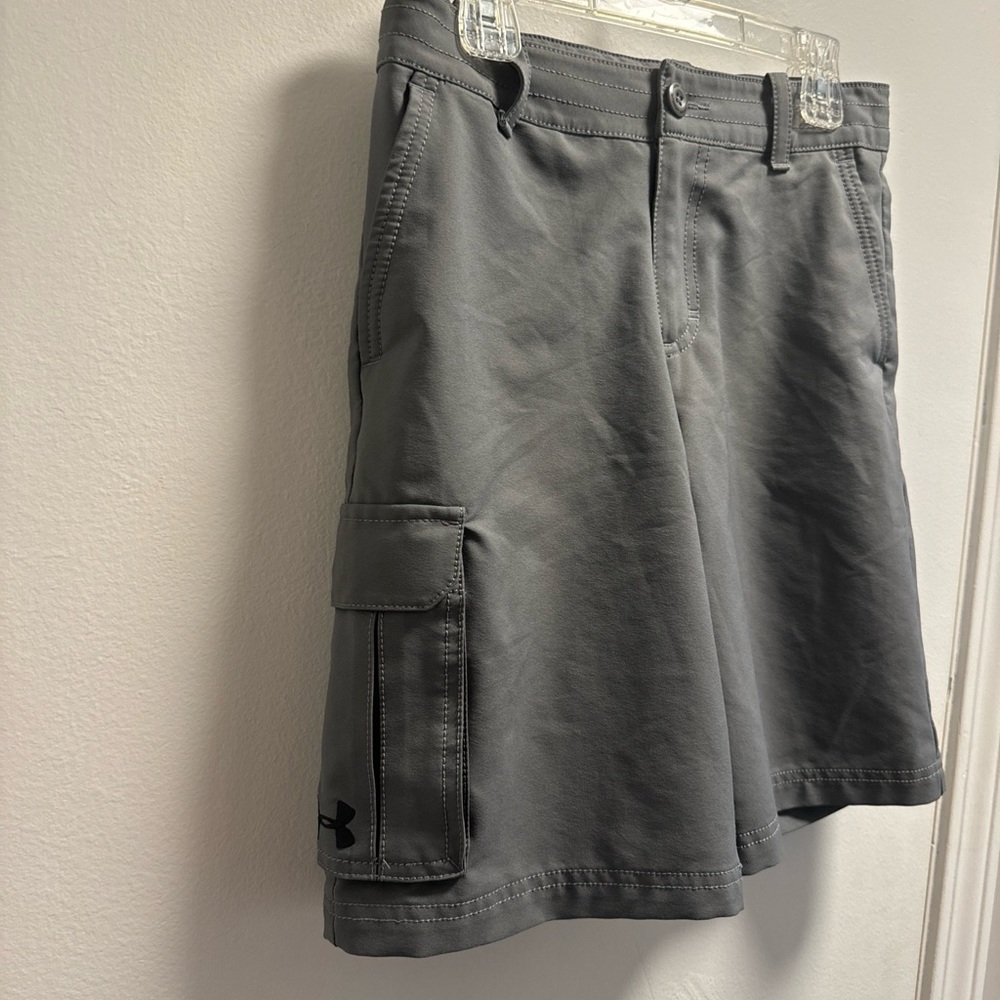 *Boys Under Armour Golf Shorts Grey Youth Performance